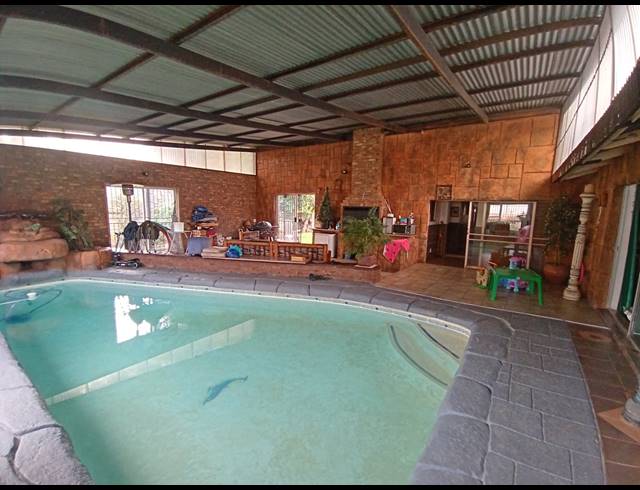 6 BEDROOM HOUSE FOR SALE IN TILEBA